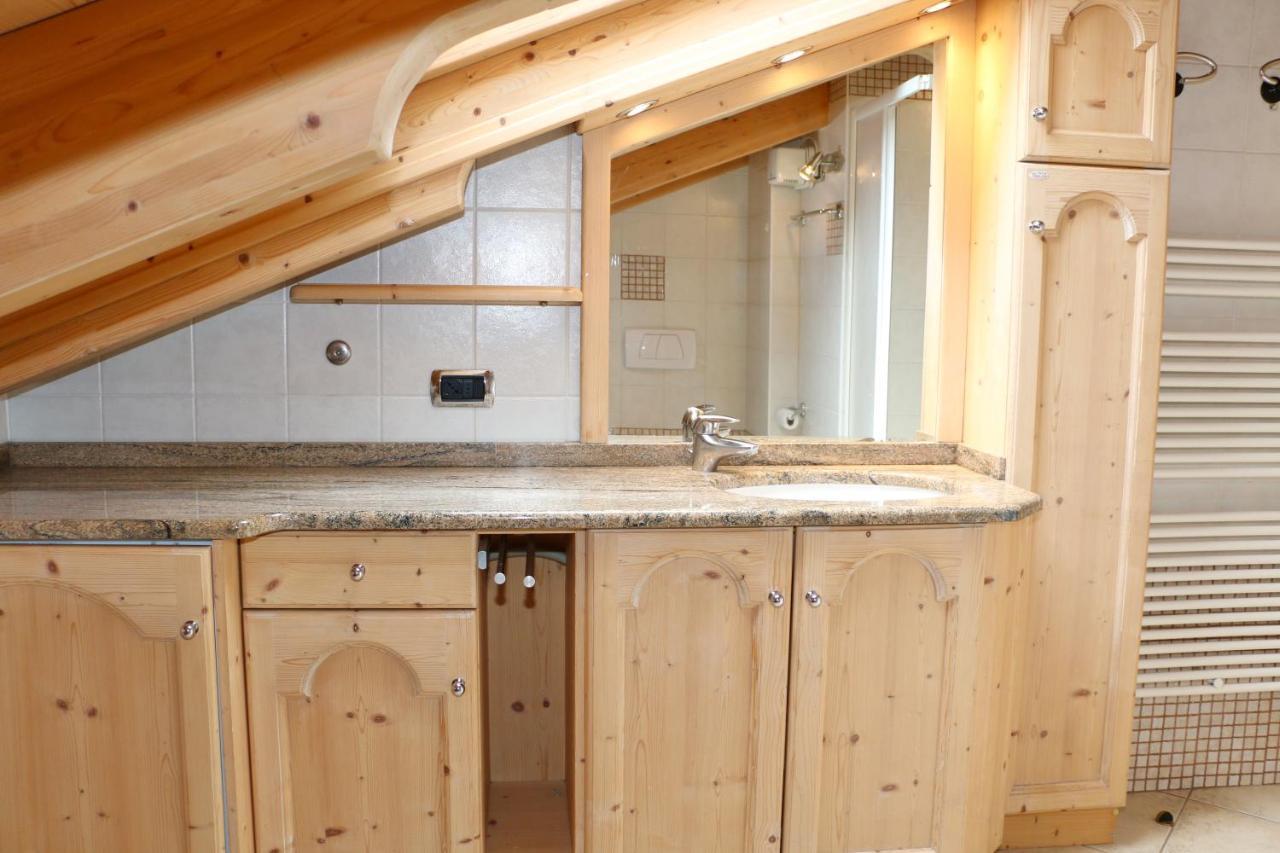 Bike&Ski Centro Apartments Livigno Bagian luar foto