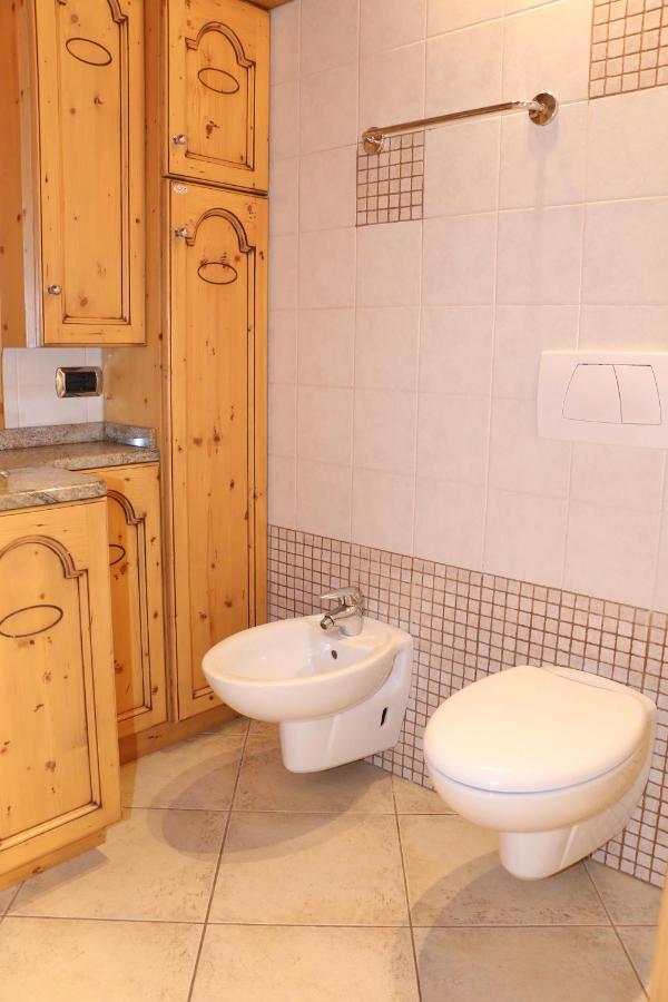 Bike&Ski Centro Apartments Livigno Bagian luar foto